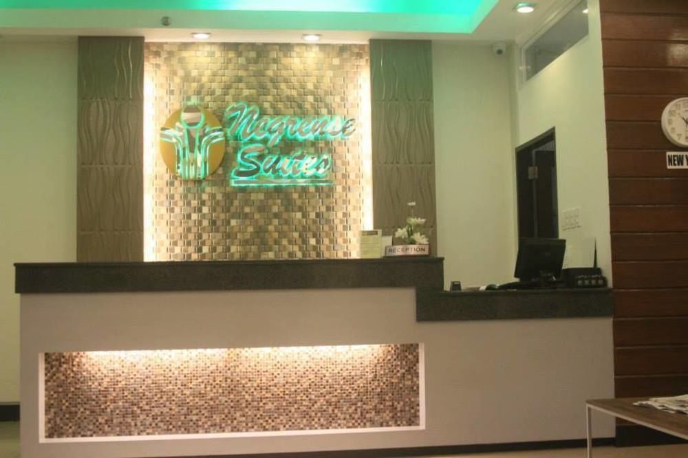 Negrense Suites Bacolod Eksteriør billede
